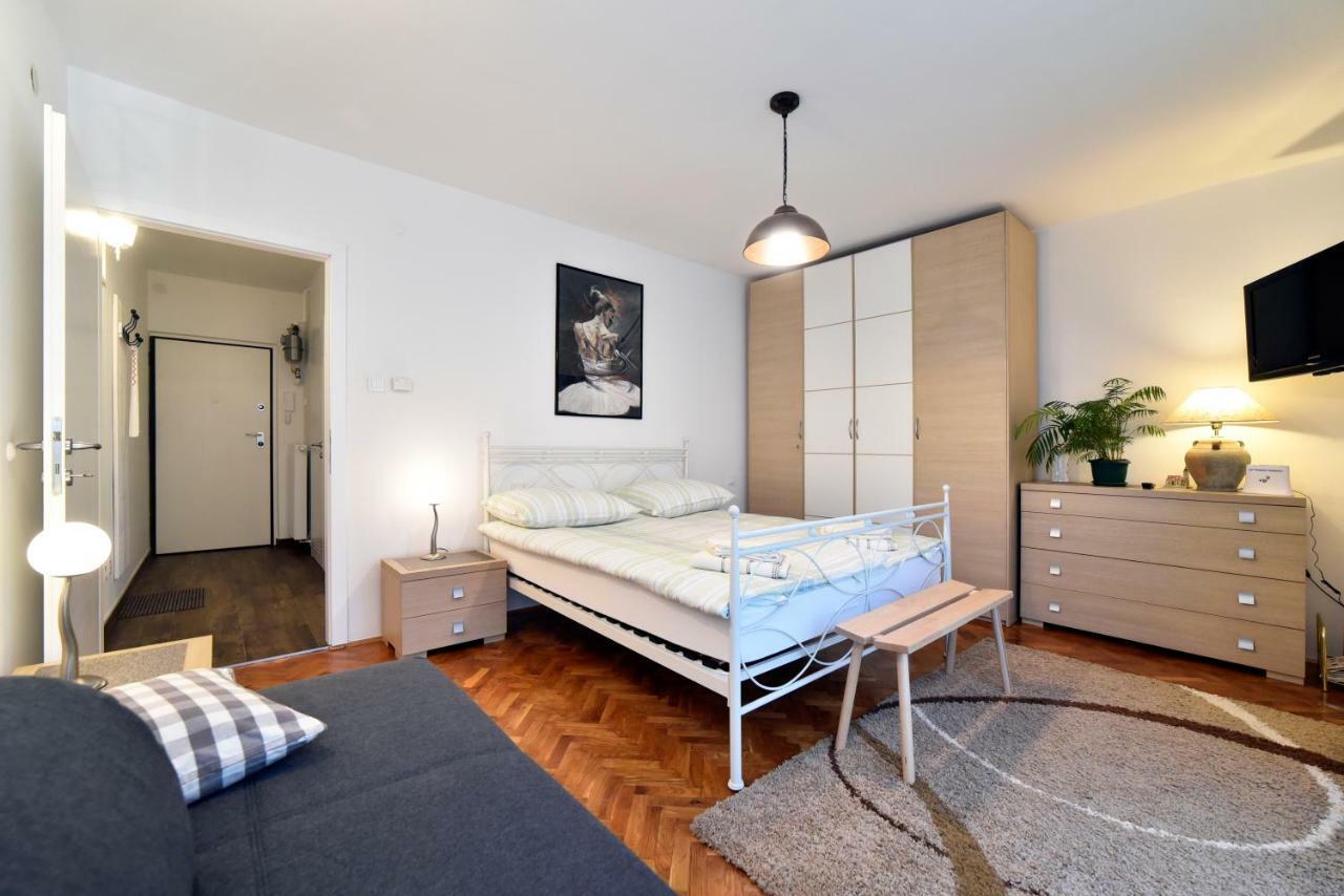 Apartman Nola Ζάγκρεμπ Εξωτερικό φωτογραφία